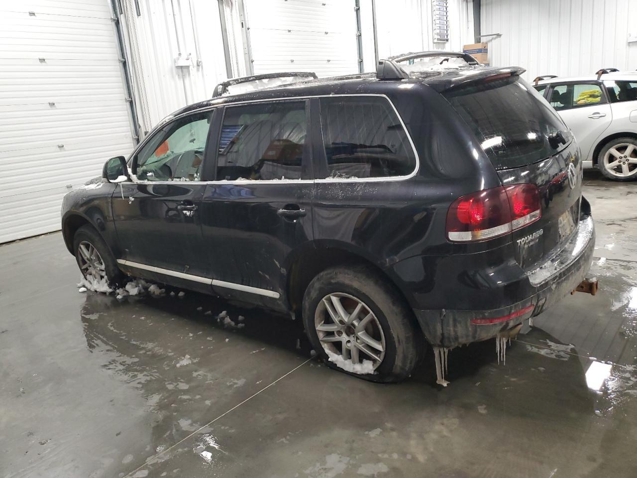 2010 Volkswagen Touareg Tdi - Фото 2