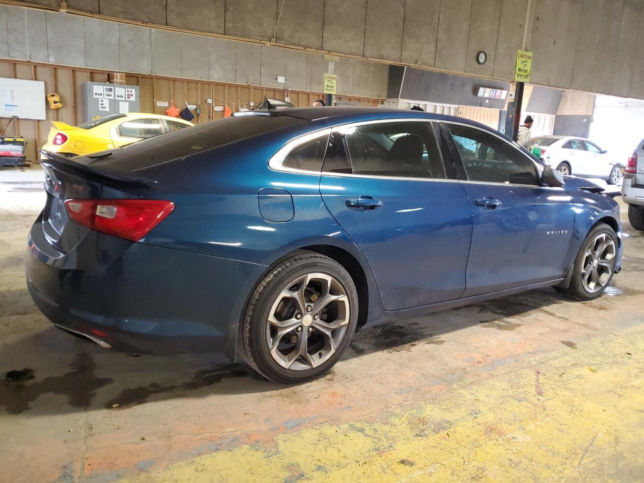 2019 Chevrolet Malibu Rs - Image 3