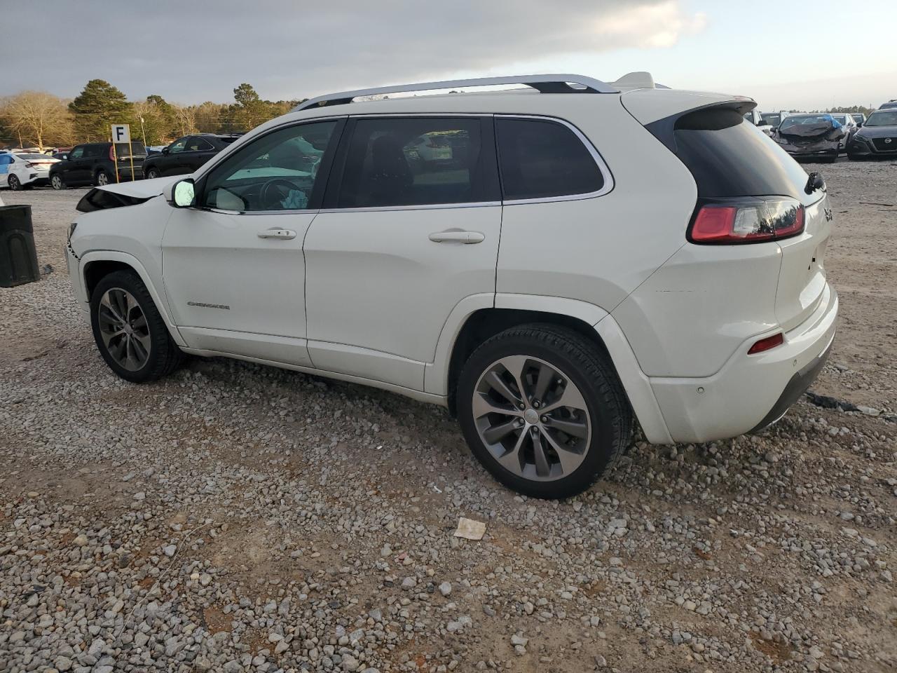 2019 Jeep Cherokee Overland - Фото 2