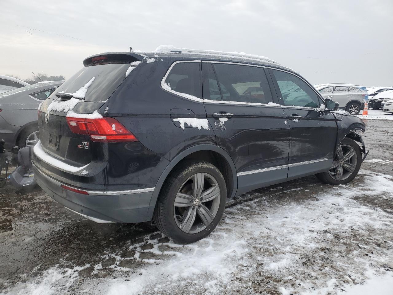 2018 Volkswagen Tiguan Sel Premium - Image 3