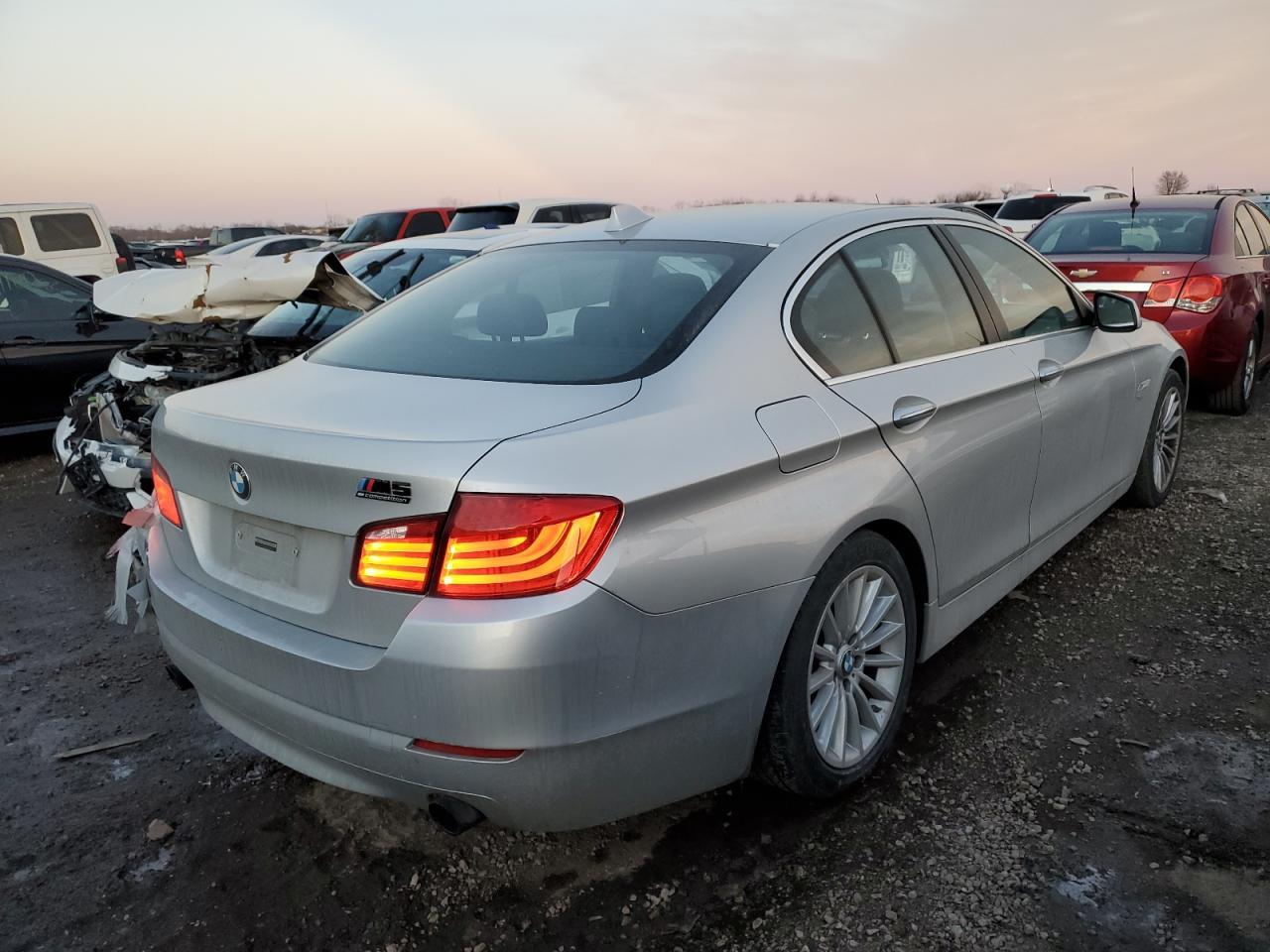 2011 BMW 535 Xi - Фото 3