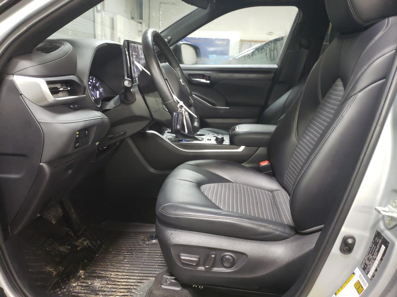 2023 Toyota Highlander L - Фото 7