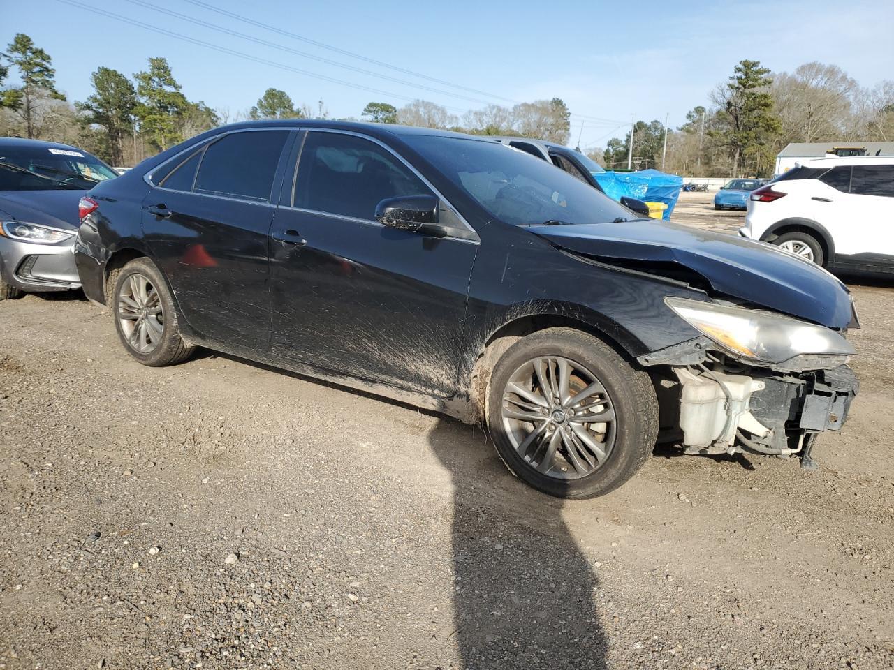 2017 Toyota Camry Le - Image 4