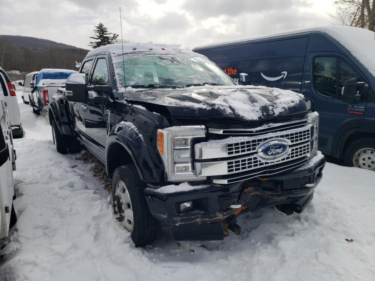 2017 Ford F450 Super Duty - Фото 4