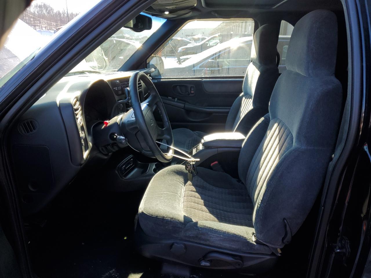 1998 Chevrolet Blazer - Image 7