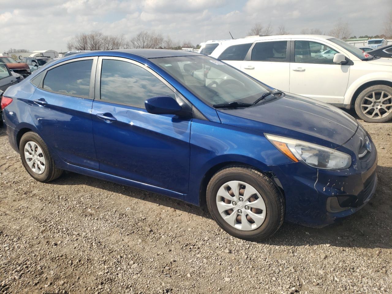 2016 Hyundai Accent Se - Фото 4