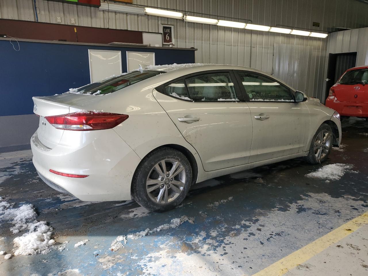 2017 Hyundai Elantra Se - Image 3