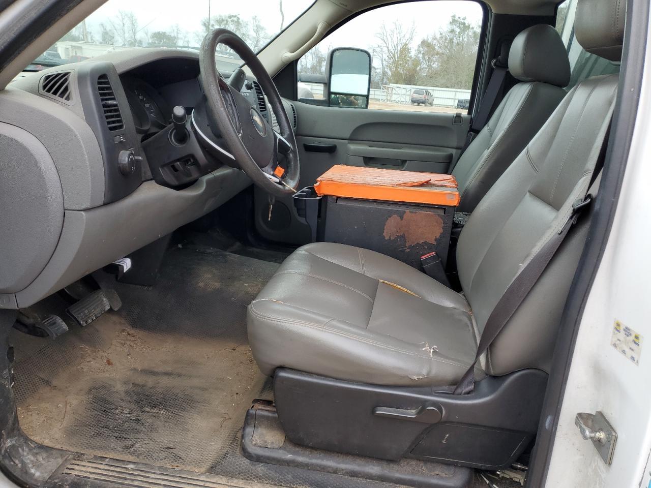 2013 Chevrolet Silverado C1500 - Image 7