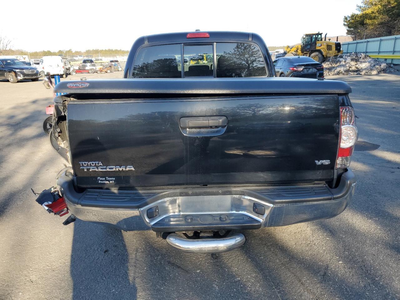 2011 Toyota Tacoma Double Cab - Image 6