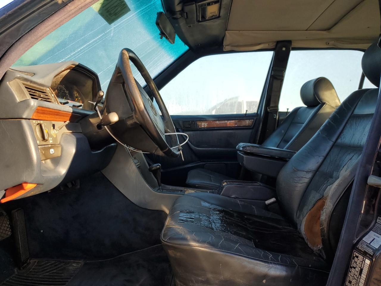 1994 Mercedes-Benz E 320 - Фото 7