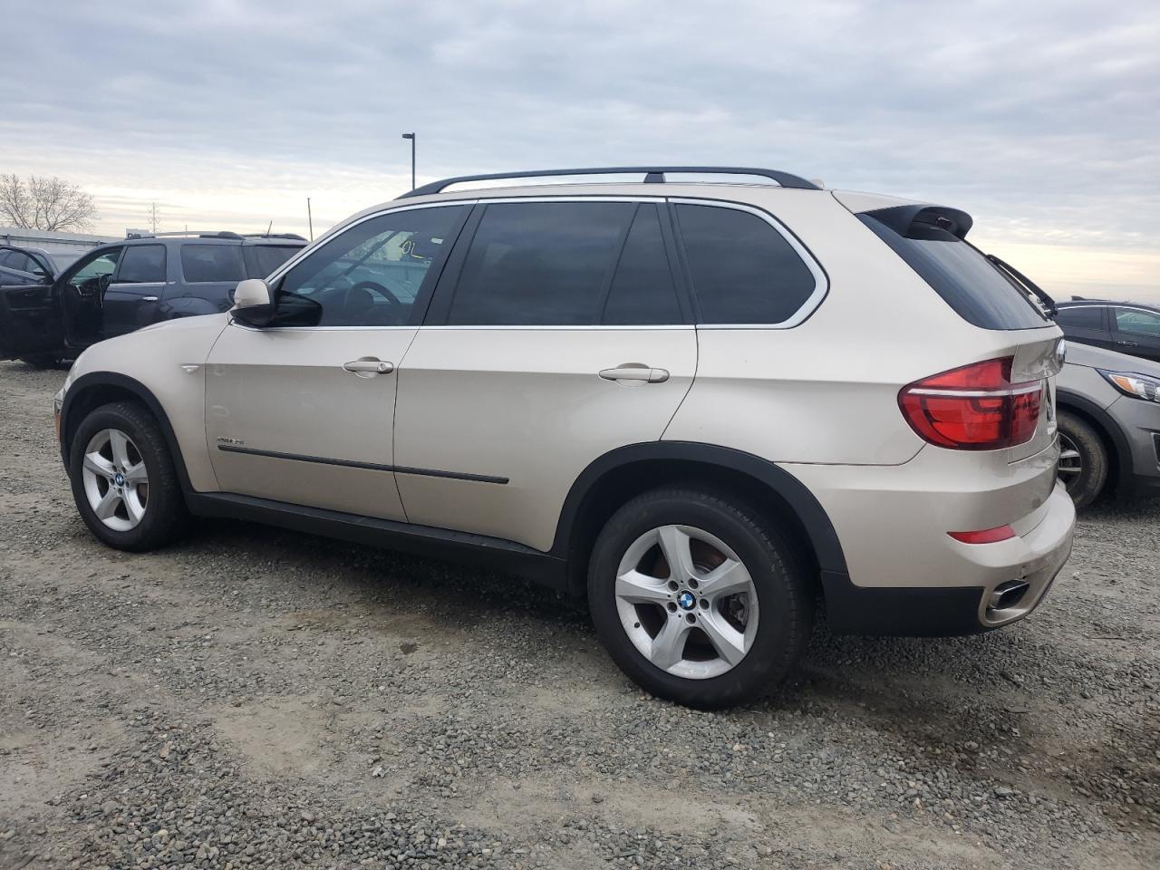 2013 BMW X5 xDrive50I - Фото 2