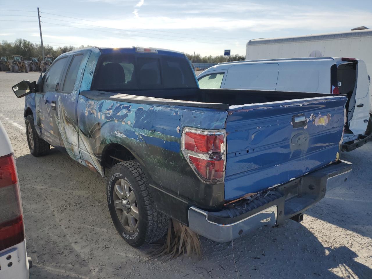 2014 Ford F150 Super Cab - Фото 2