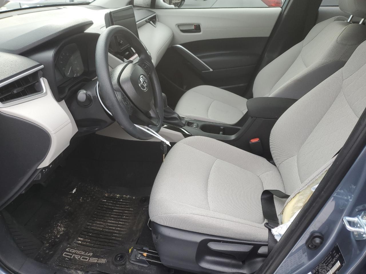 2024 Toyota Corolla Cross L - Фото 7