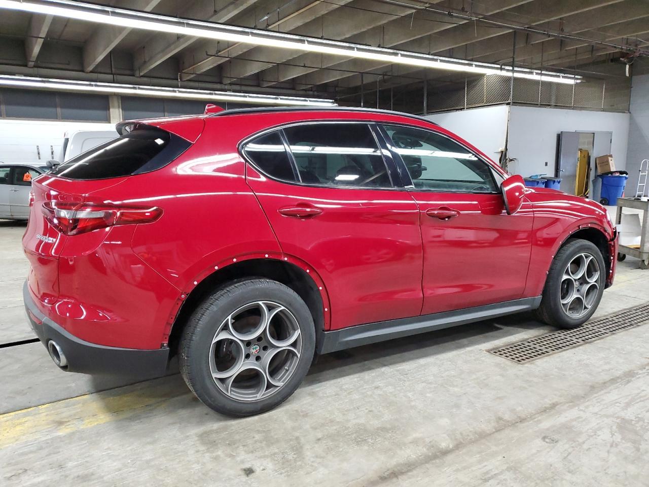 2018 Alfa Romeo Stelvio Sport - Фото 3