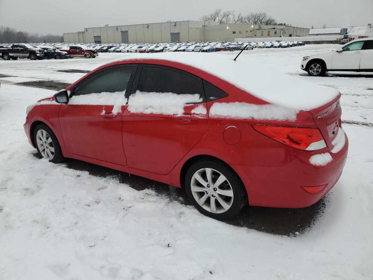 2013 Hyundai Accent Gls - Фото 2