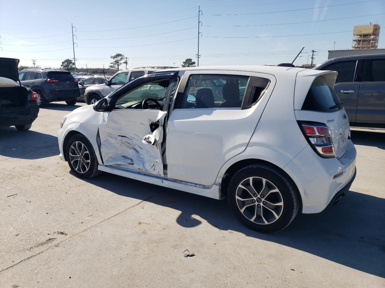 2020 Chevrolet Sonic Lt - Фото 2