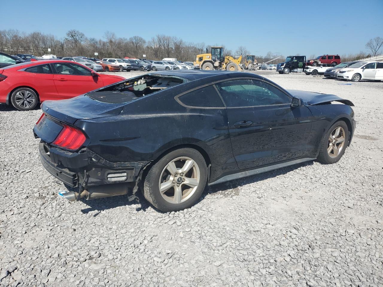 2018 Ford Mustang - Фото 3