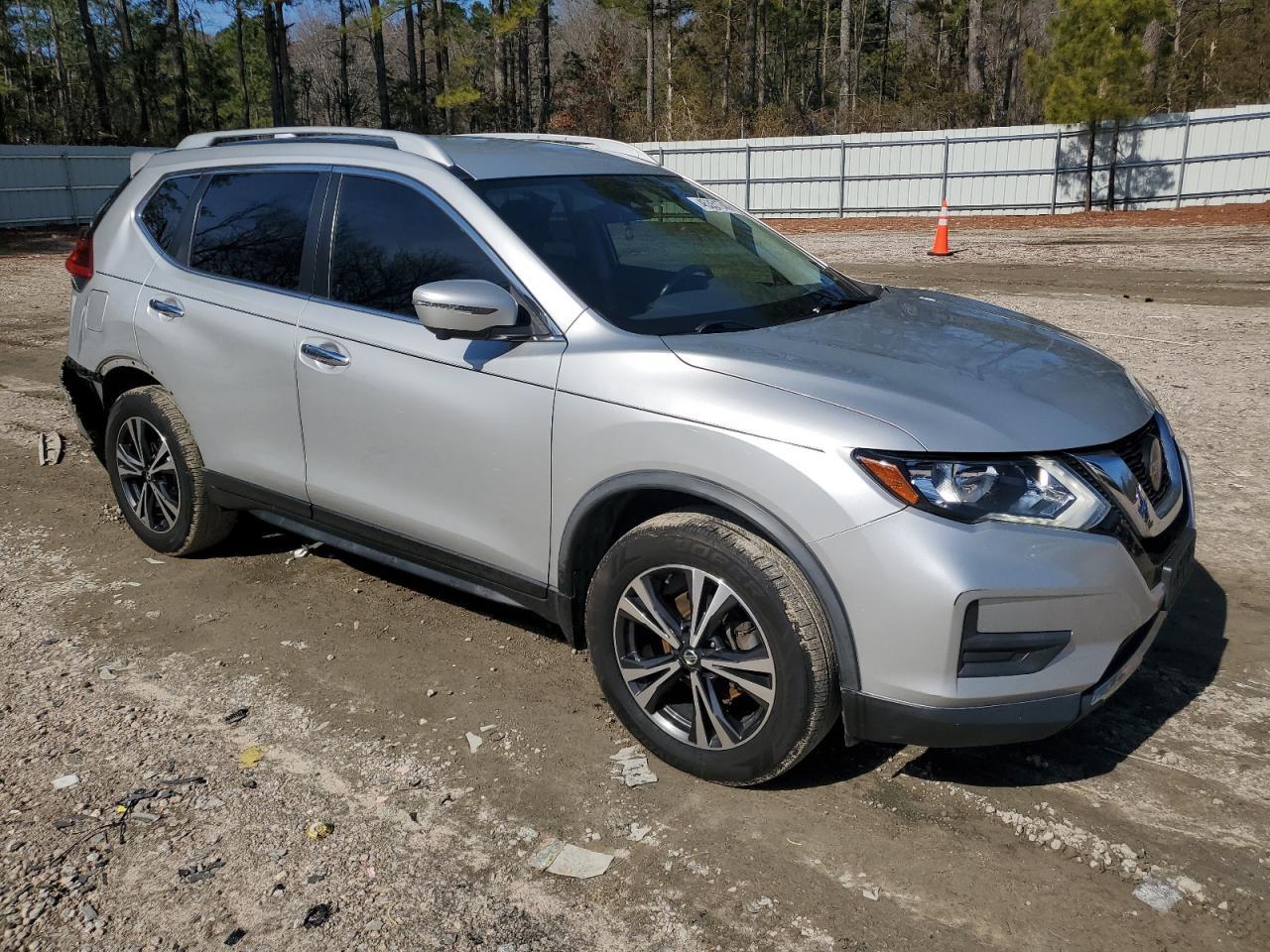 2019 Nissan Rogue S - Фото 4