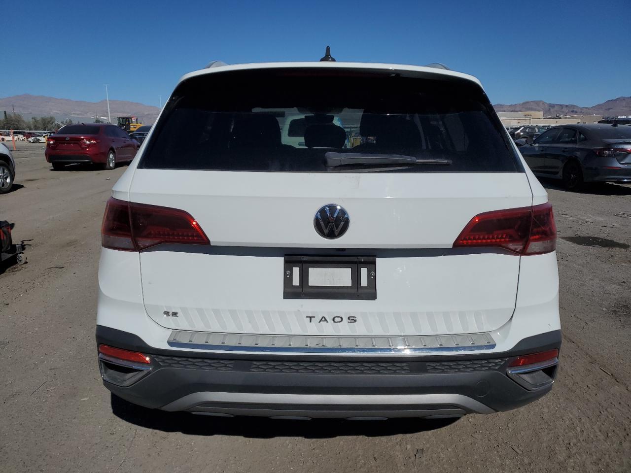 2023 Volkswagen Taos Se - Image 6