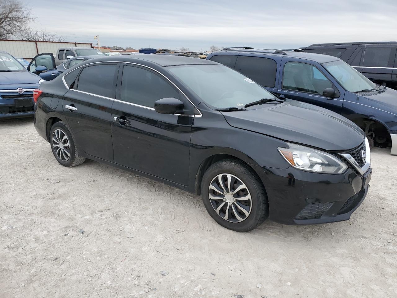 2017 Niss Sentra S - Image 4