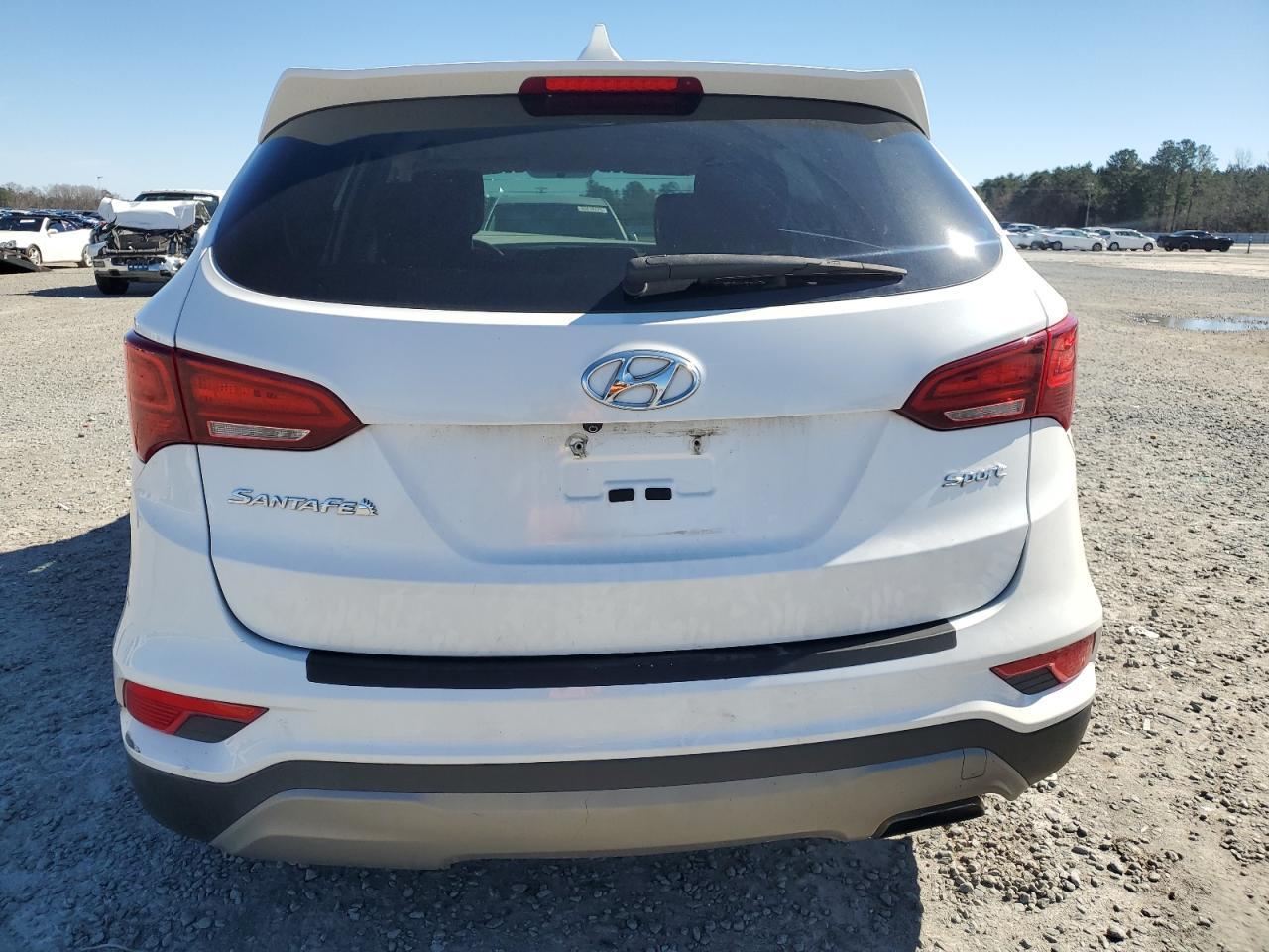 2017 Hyundai Santa Fe Sport - Image 6