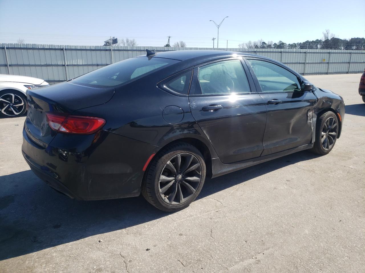 2016 Chrysler 200 S - Фото 3
