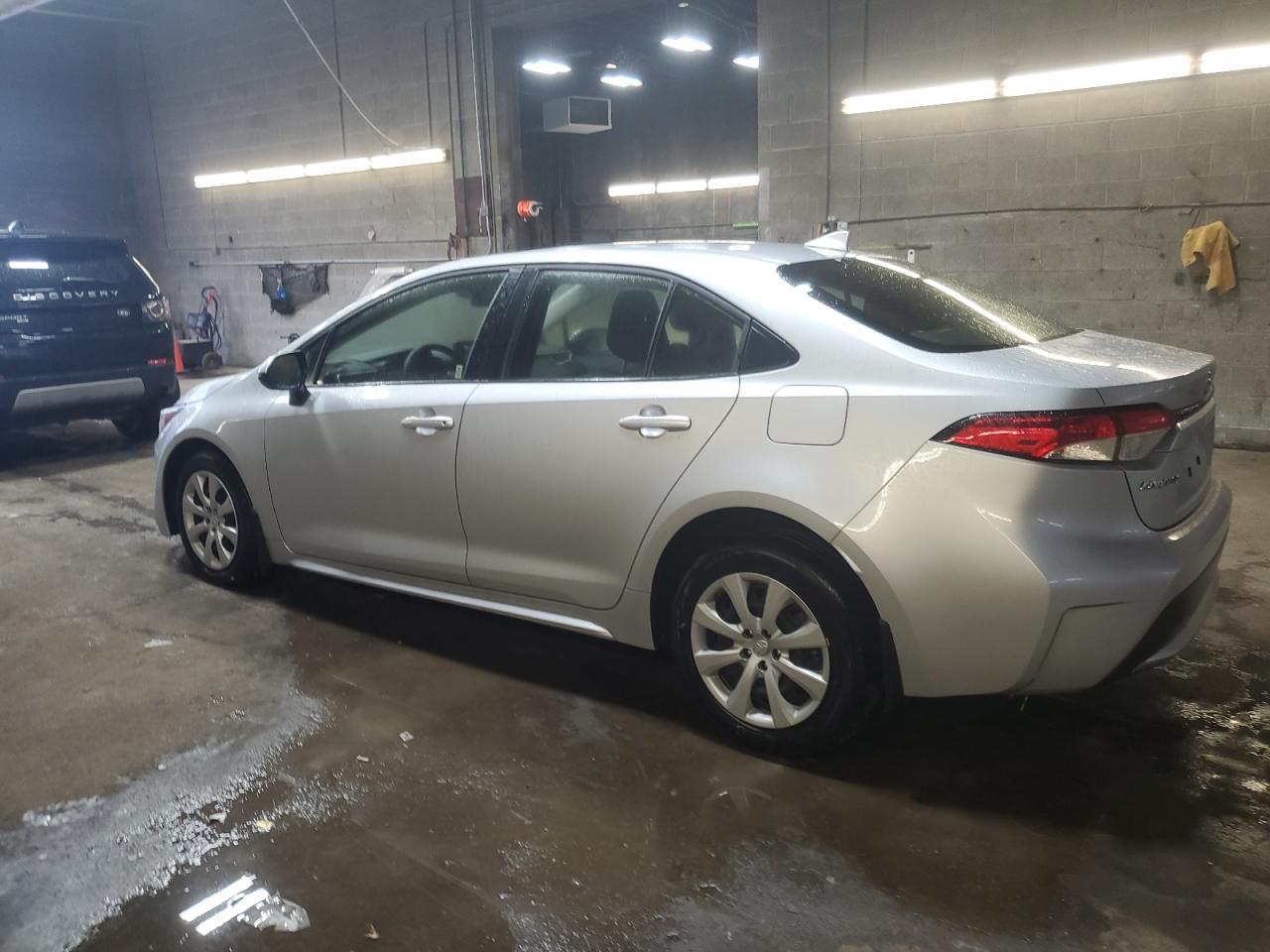 2022 Toyota Corolla Le - Фото 2