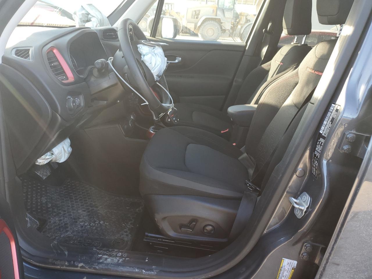 2022 Jeep Renegade Trailhawk - Image 7