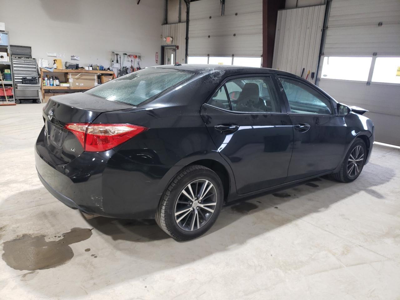 2017 Toyota Corolla L - Фото 3