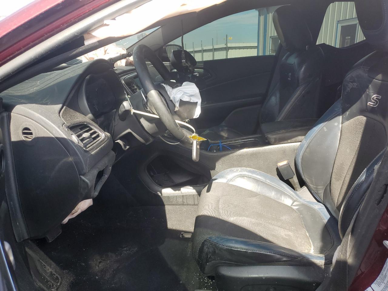 2016 Chrysler 200 S - Image 7