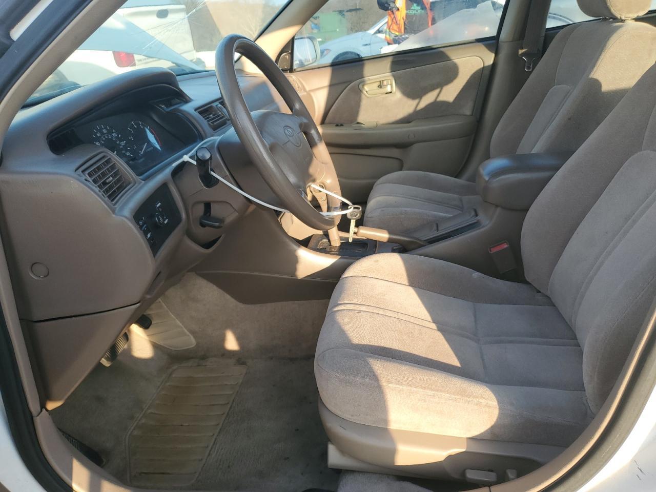 1999 Toyota Camry Ce - Фото 7