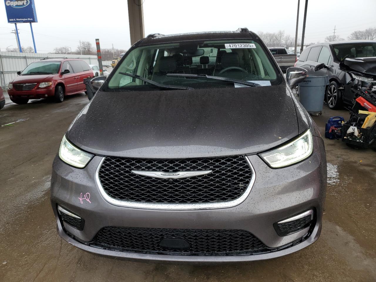 2021 Chrysler Pacifica Limited - Фото 5