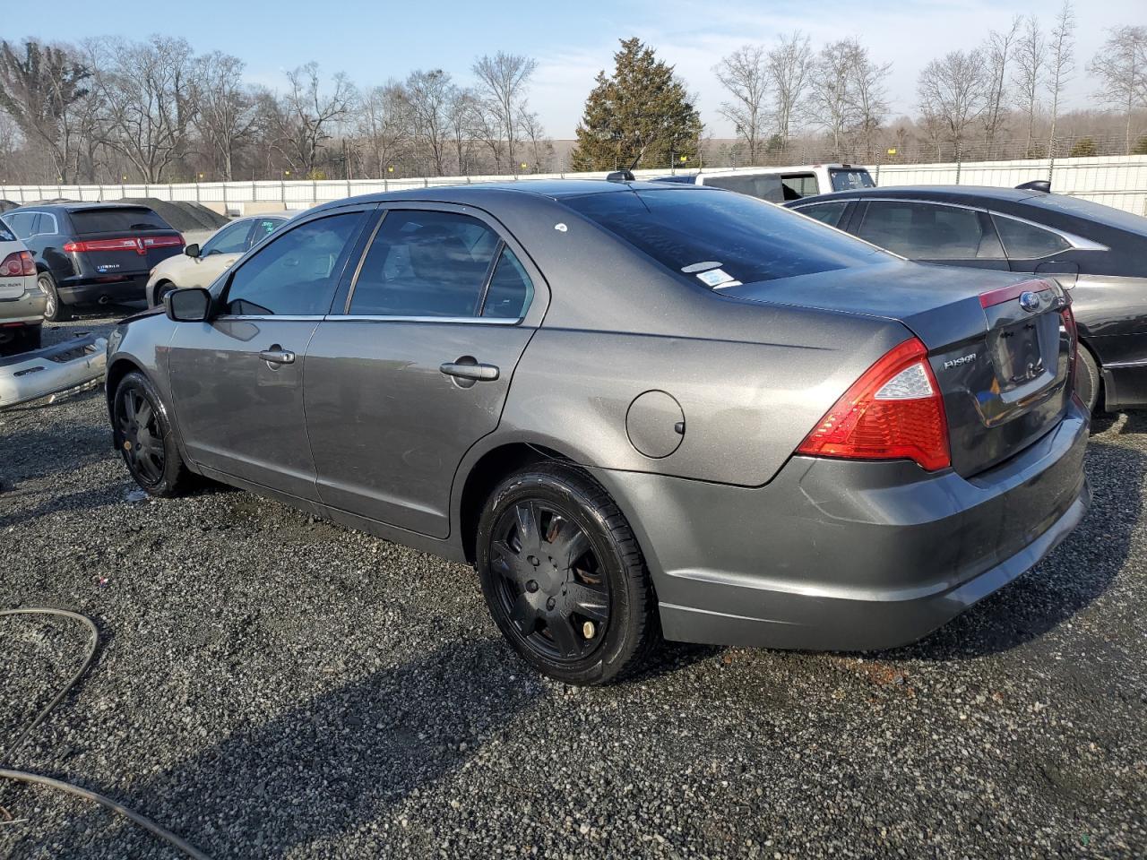 2010 Ford Fusion Se - Image 2