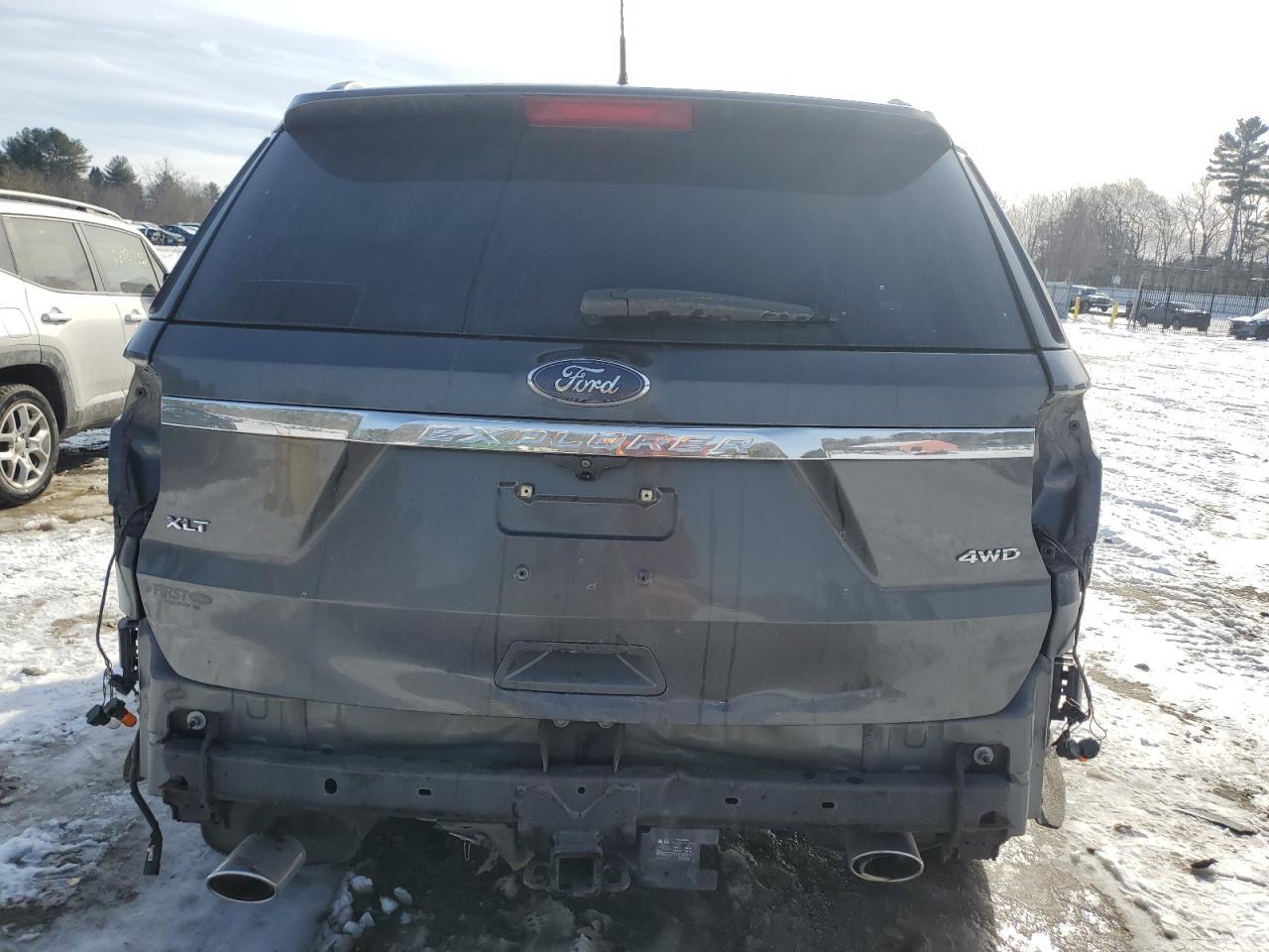 2018 Ford Explorer Xlt - Фото 6