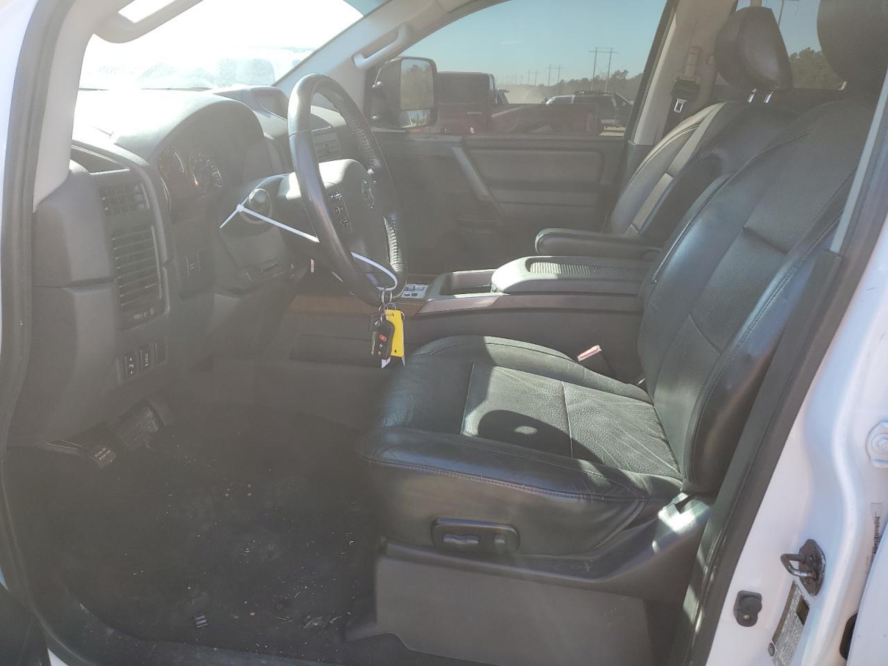 2012 Nissan Titan S - Фото 7