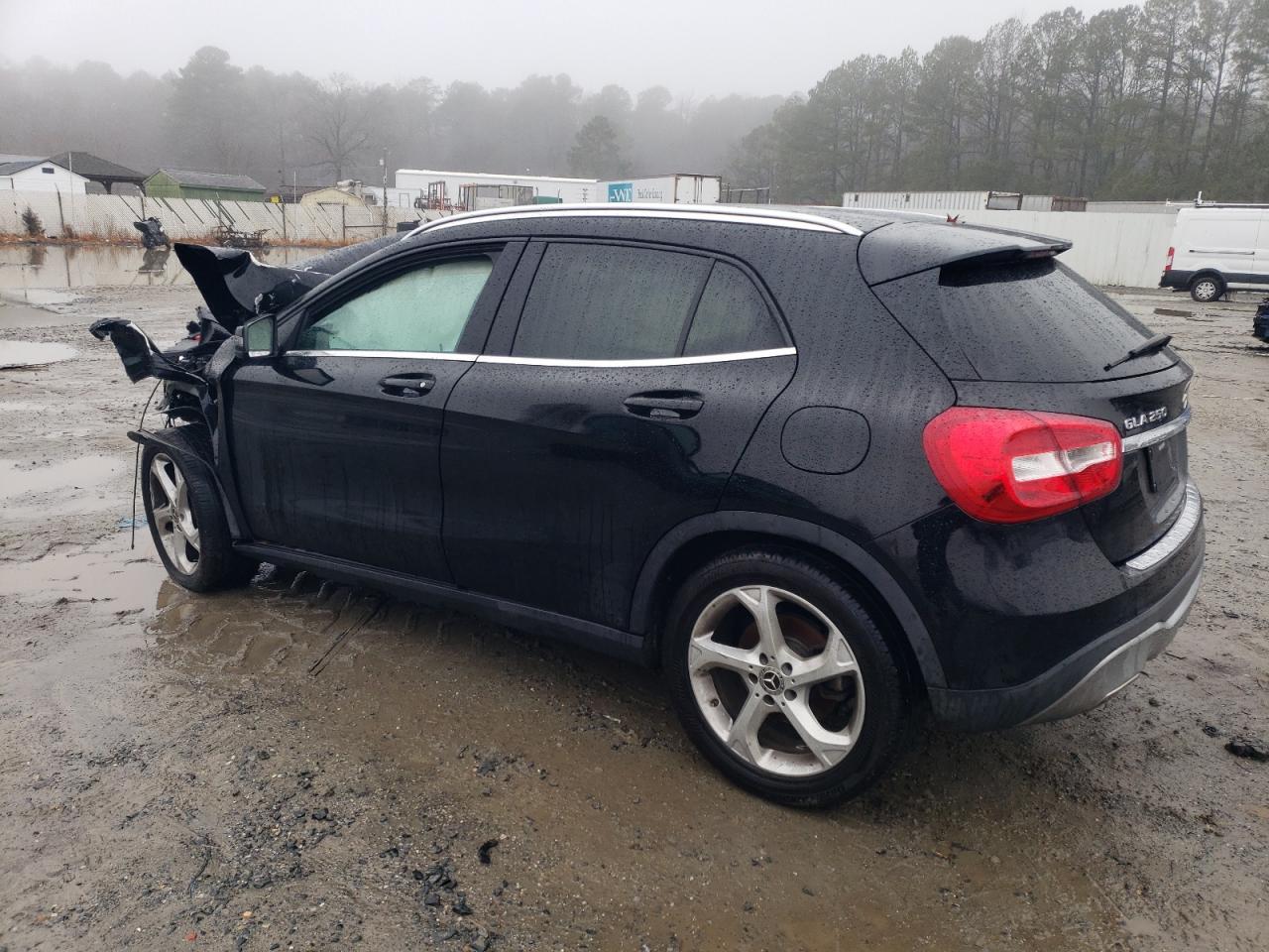 2019 Mercedes-Benz Gla 250 4Matic - Image 2