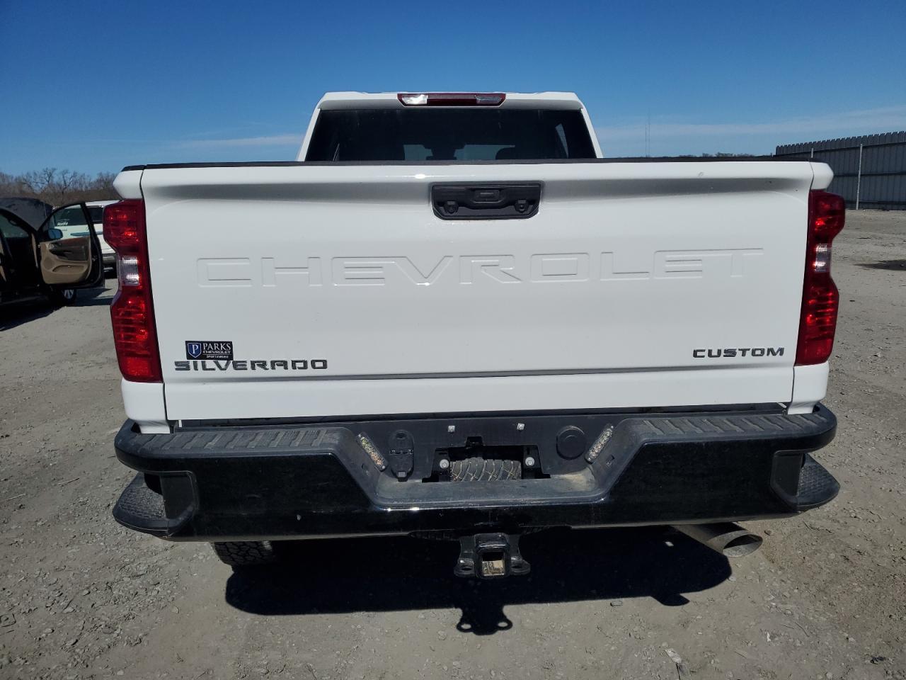 2024 Chevrolet Silverado K2500 Custom - Image 6