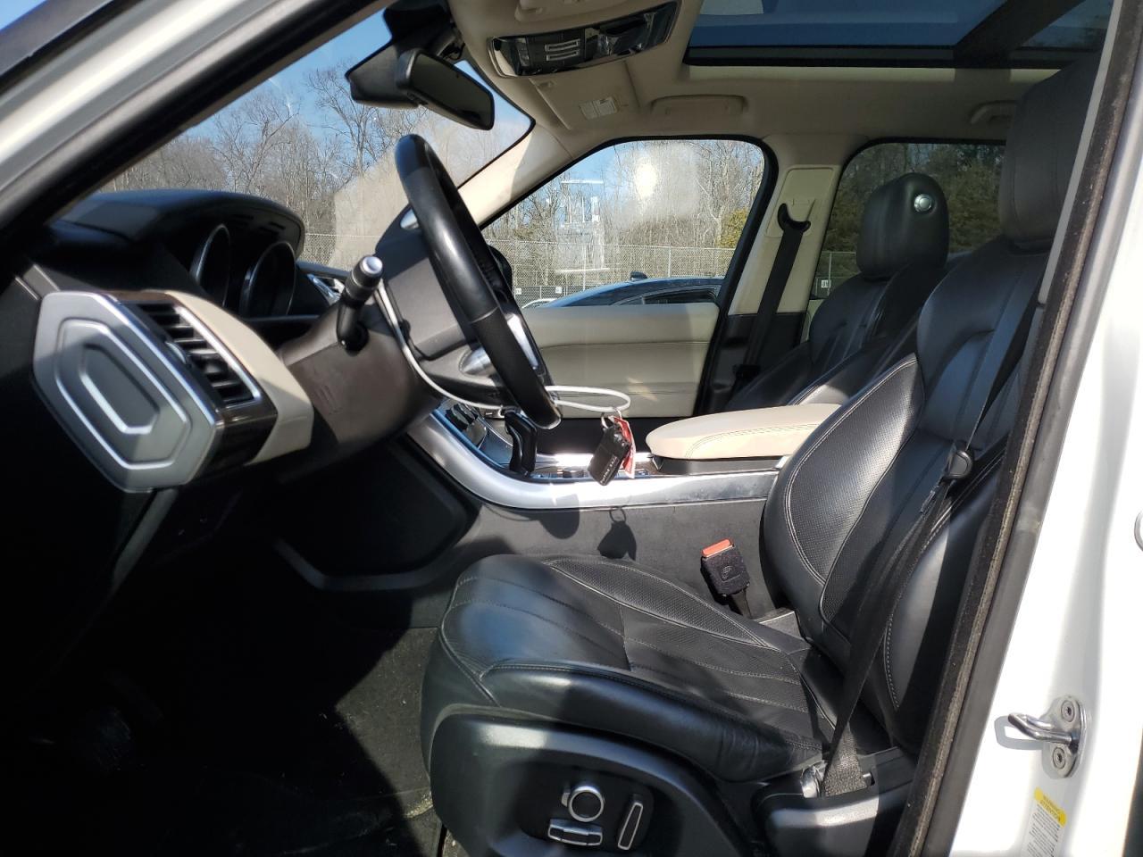 2016 Land Rover Range Rover Sport Hse - Image 7
