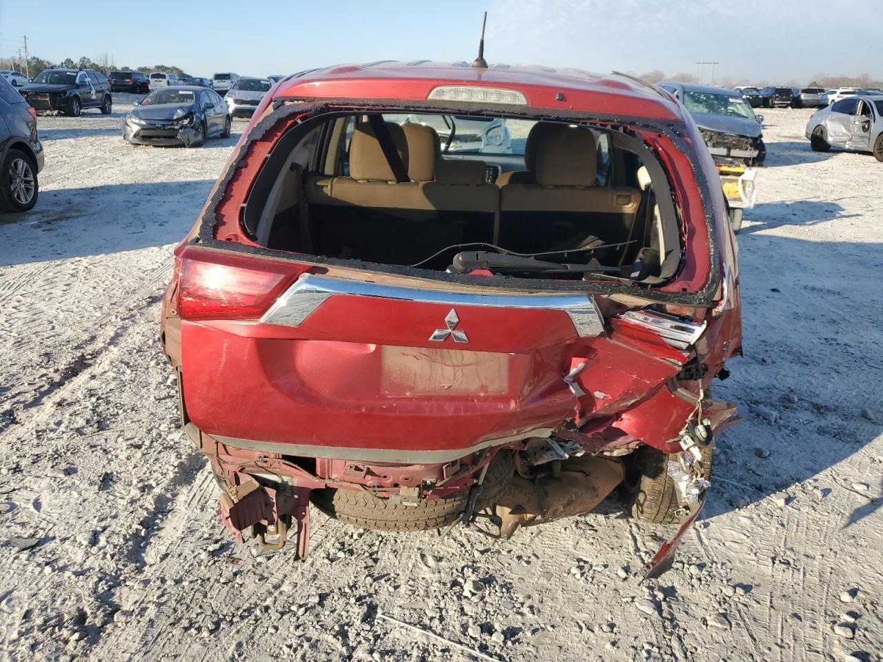 2016 Mitsubishi Outlander Se - Фото 6
