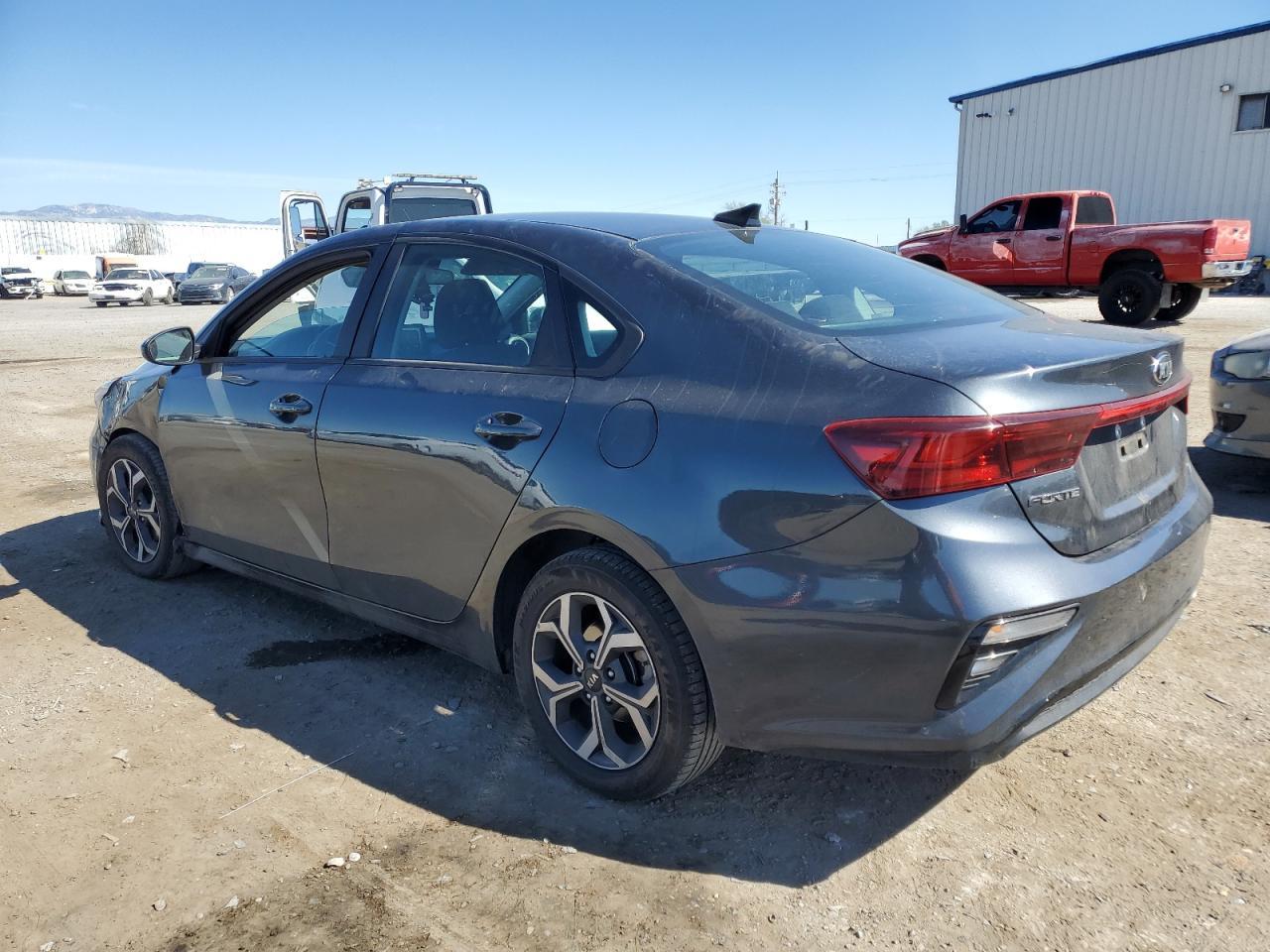 2021 Kia Forte Fe - Фото 2