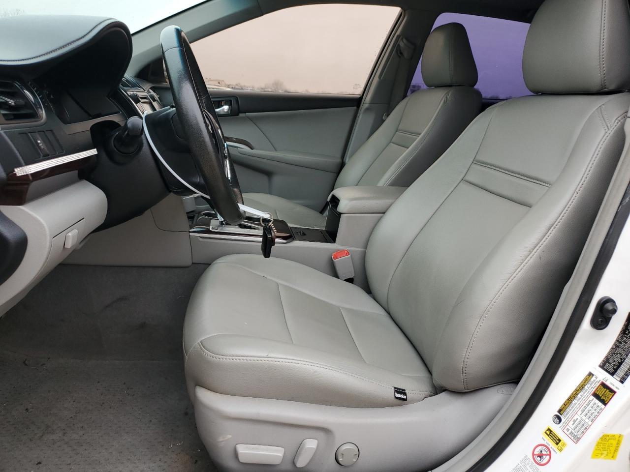 2012 Toyota Camry Base - Фото 7