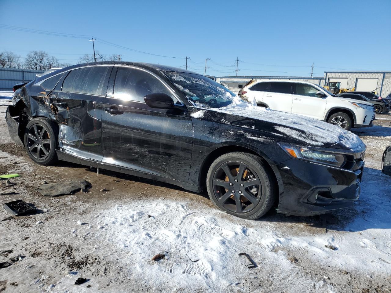 2022 Honda Accord Sport - Image 4