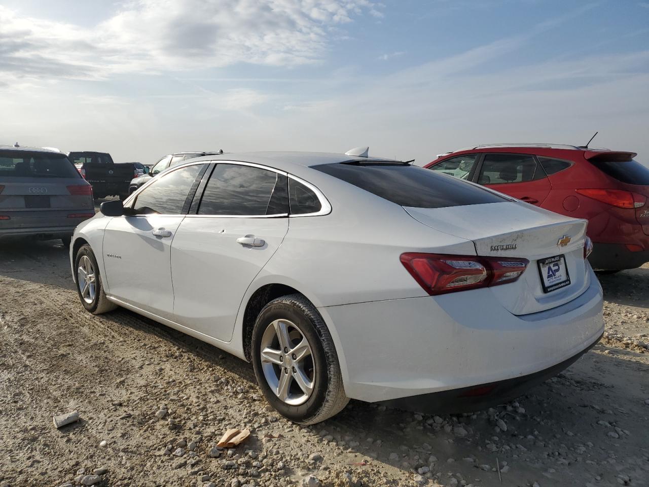 2022 Chevrolet Malibu Lt - Фото 2