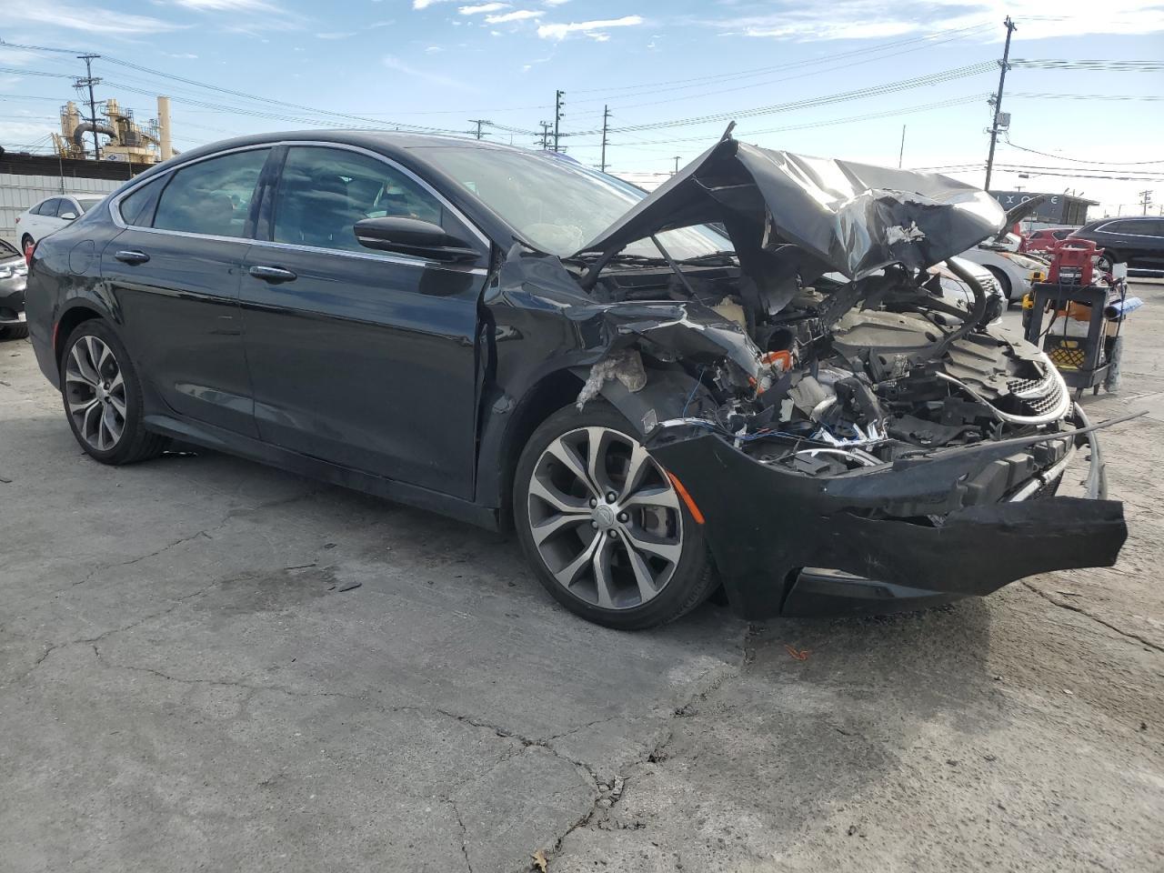 2015 Chrysler 200 - Image 4
