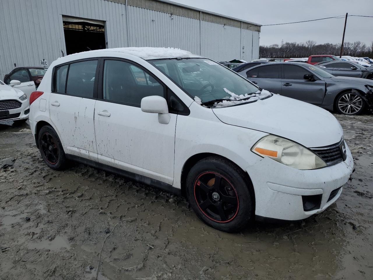 2008 Nissan Versa S - Фото 4