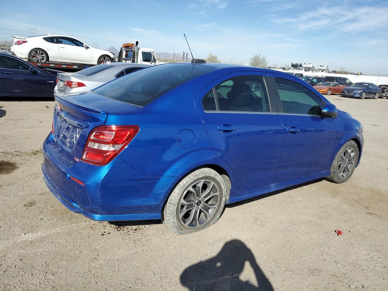 2020 Chevrolet Sonic Lt - Фото 3