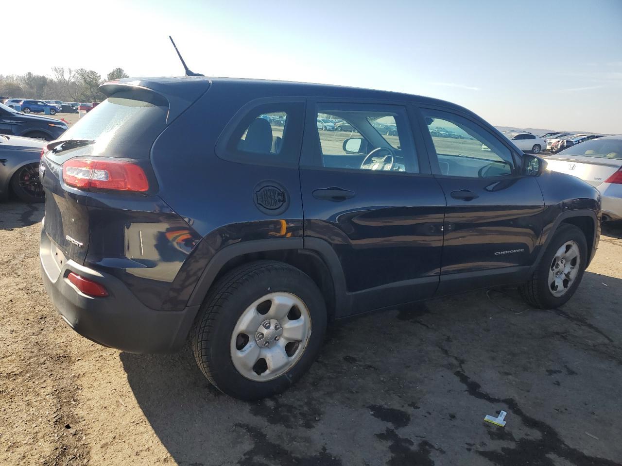 2014 Jeep Cherokee Sport - Image 3