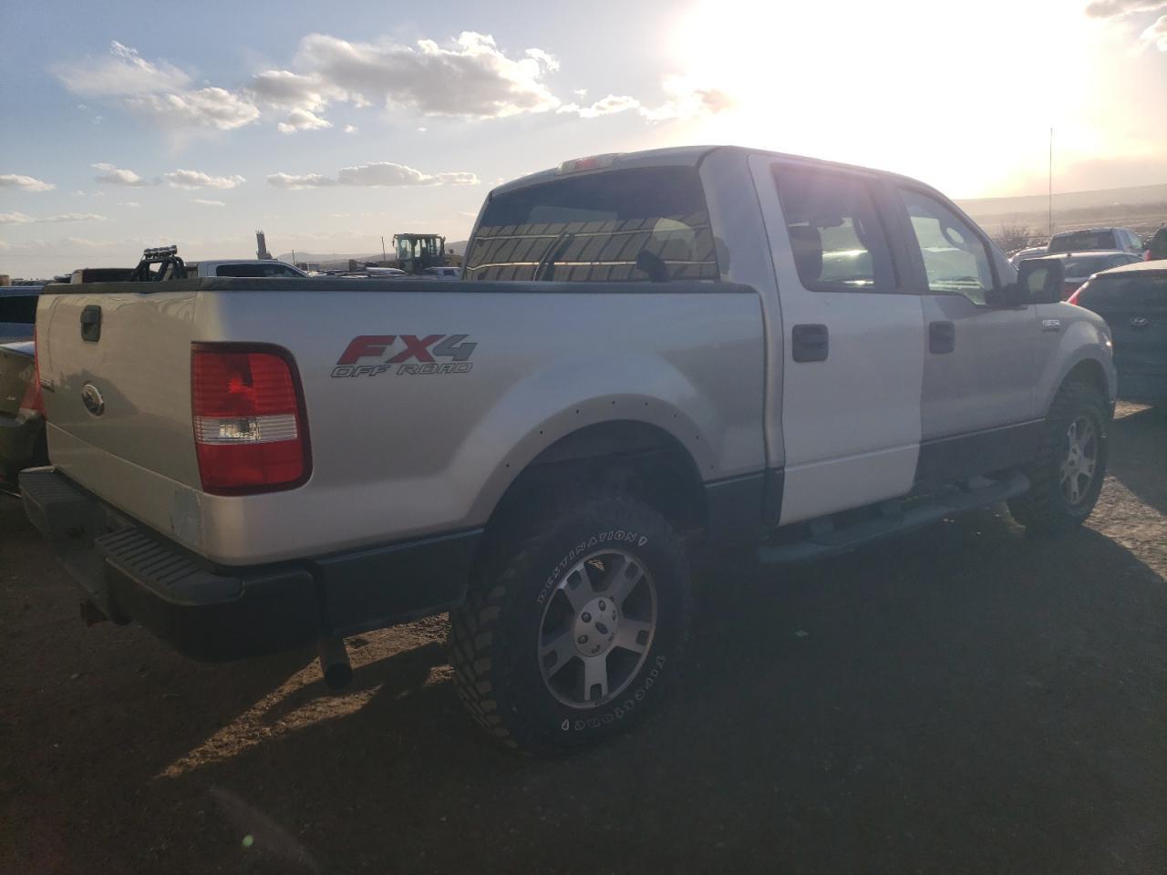 2004 Ford F150 Supercrew - Image 3