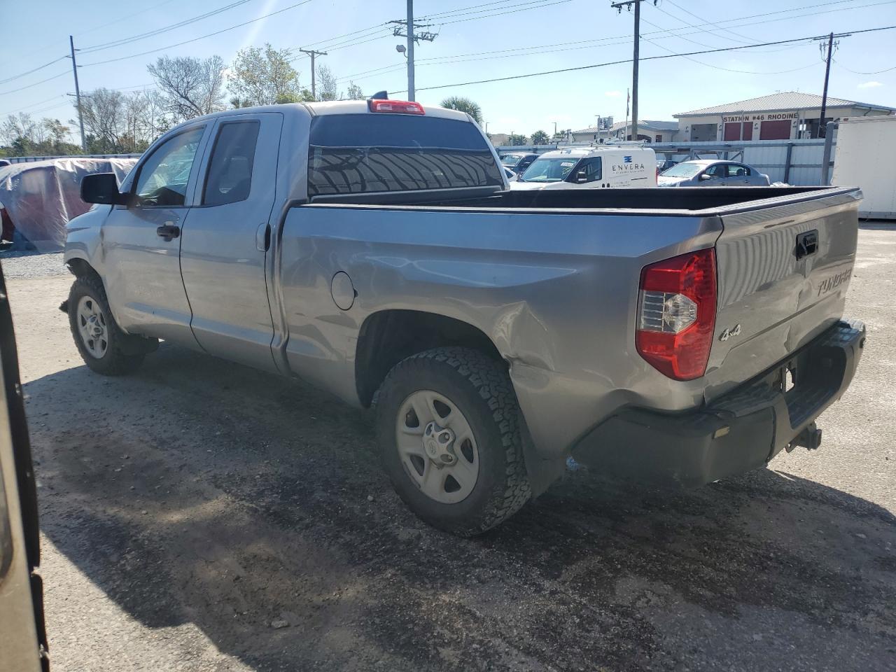 2021 Toyota Tundra Double Cab Sr - Фото 2