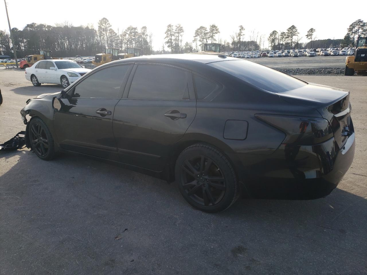 2015 Nissan Altima 3.5S - Фото 2